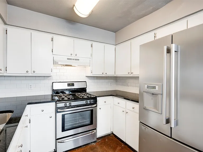403 W Elizabeth St #B — Photo 25