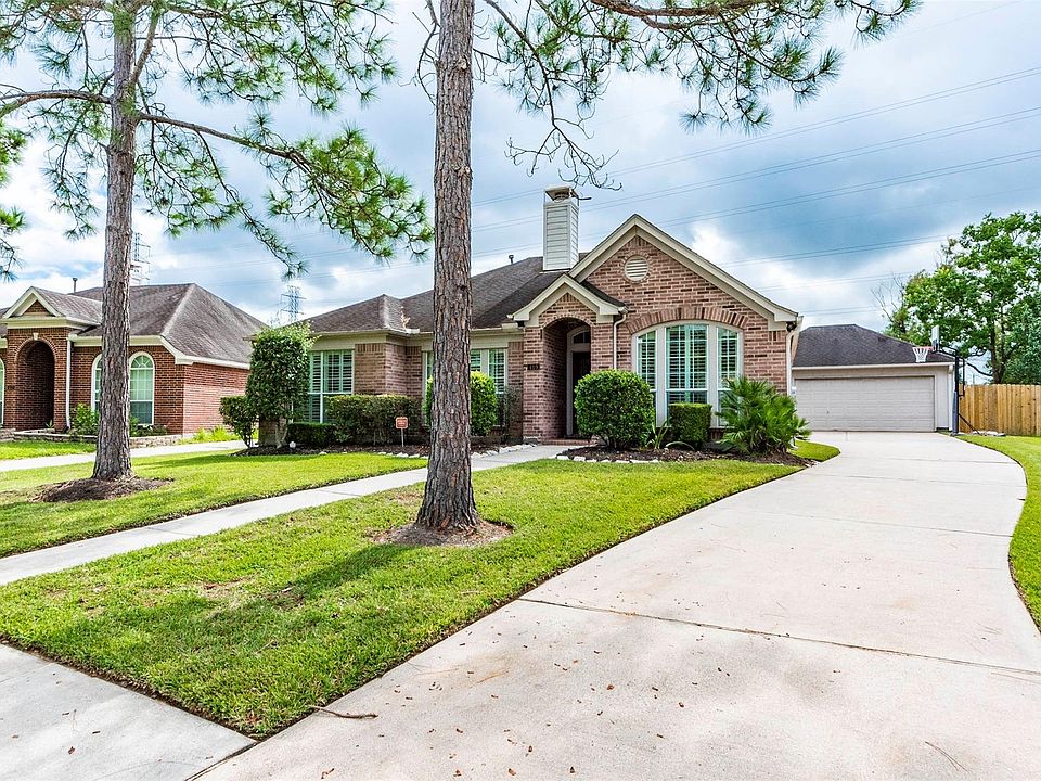 1st image of 419 Blossomwood Dr