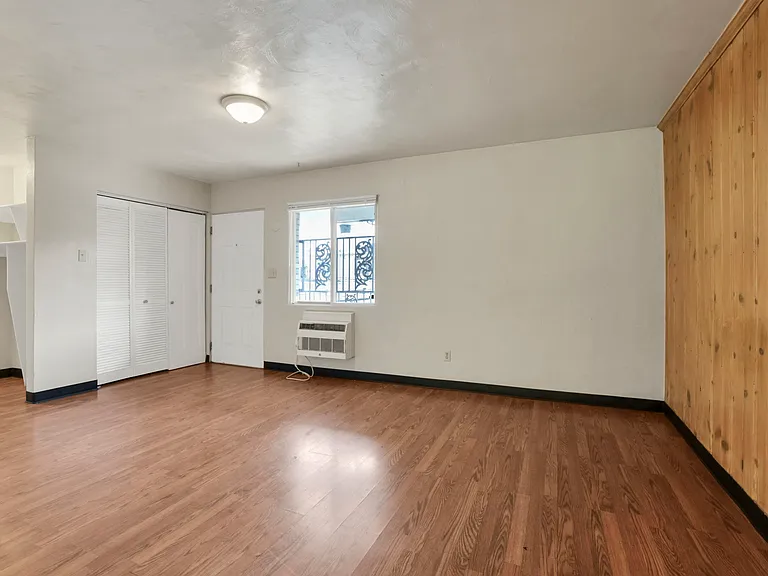 27 W 8th Ave #A — Photo 13