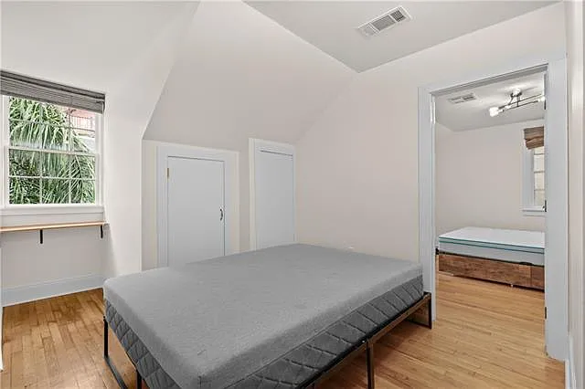 1035 Chartres St — Photo 7