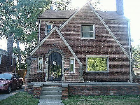1st image of 13915 Rosemont Ave