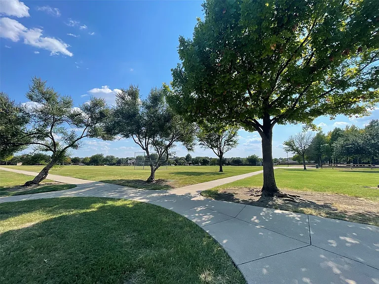 11920 Brownwood Dr — Photo 20