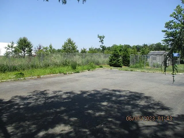 3 bed, 2.5 bath, 1950 sqft, $2,750 — Photo 3