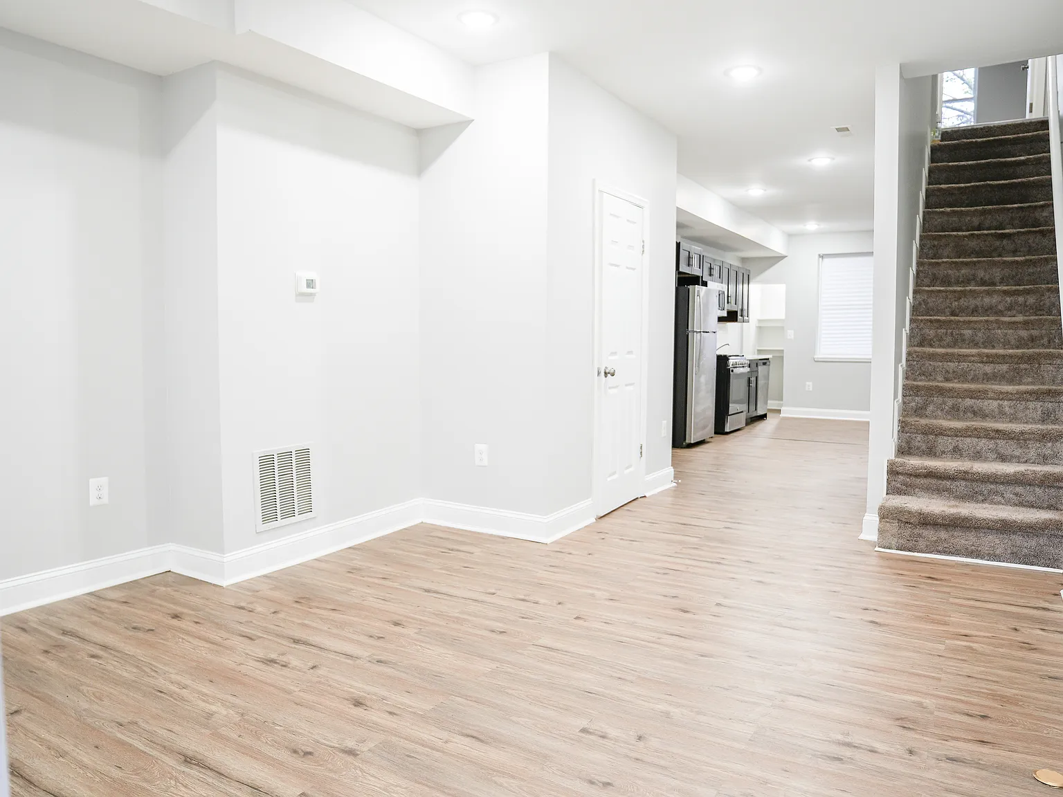 2 bed, $2,000 — Photo 4
