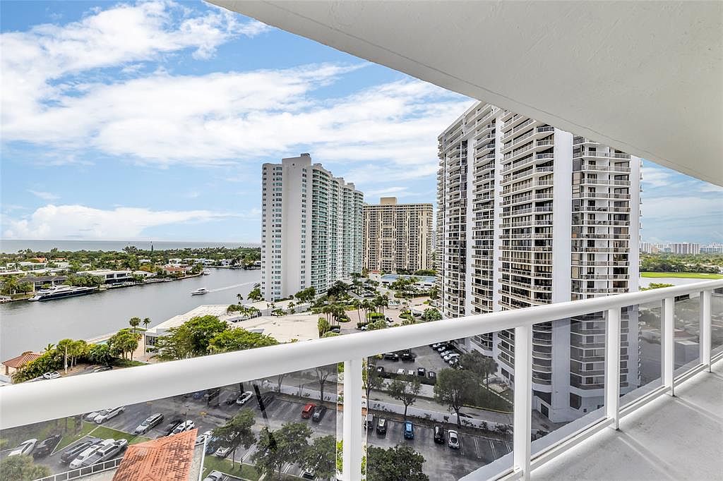 20505 E Country Club Dr #1537