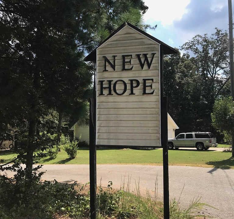 2nd image of 381 New Hope Ln