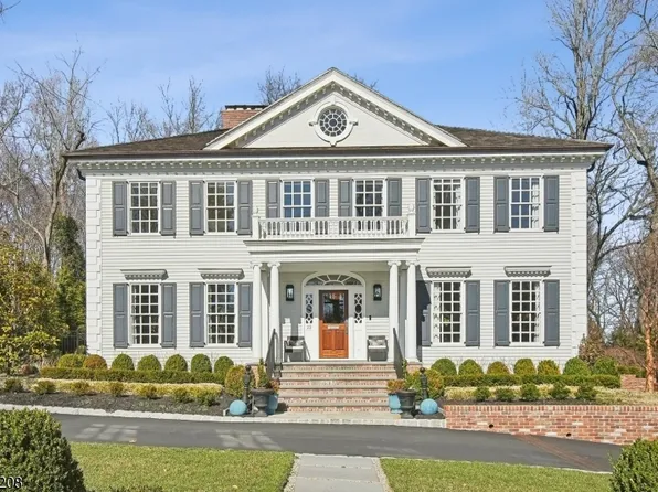 22 Hobart Rd, Summit City, NJ 07901