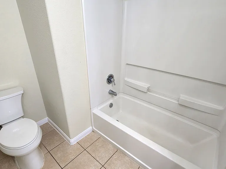 712 Lazy Crest Dr — Photo 9