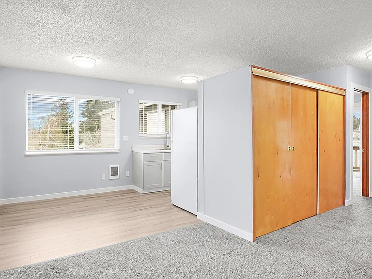 196 Molalla Ave #196 — Photo 19