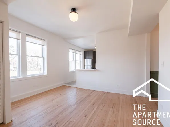2313 N Albany Ave #3, Chicago, IL 60647