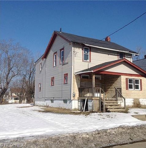 2nd image of 683 Lafollette St