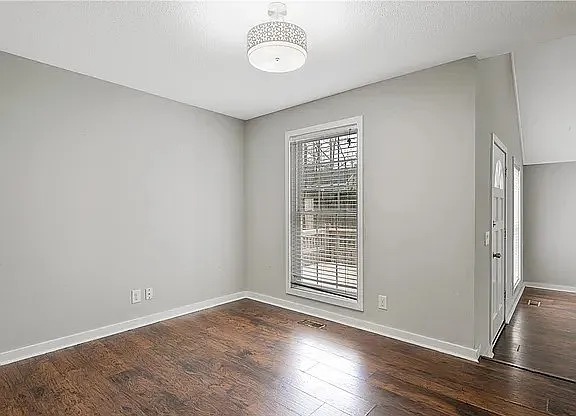 316 Whipple Tree Ln — Photo 21