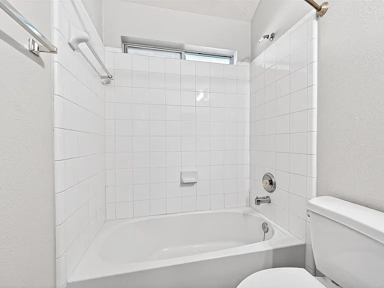24822 Diamond Run Ct — Photo 34