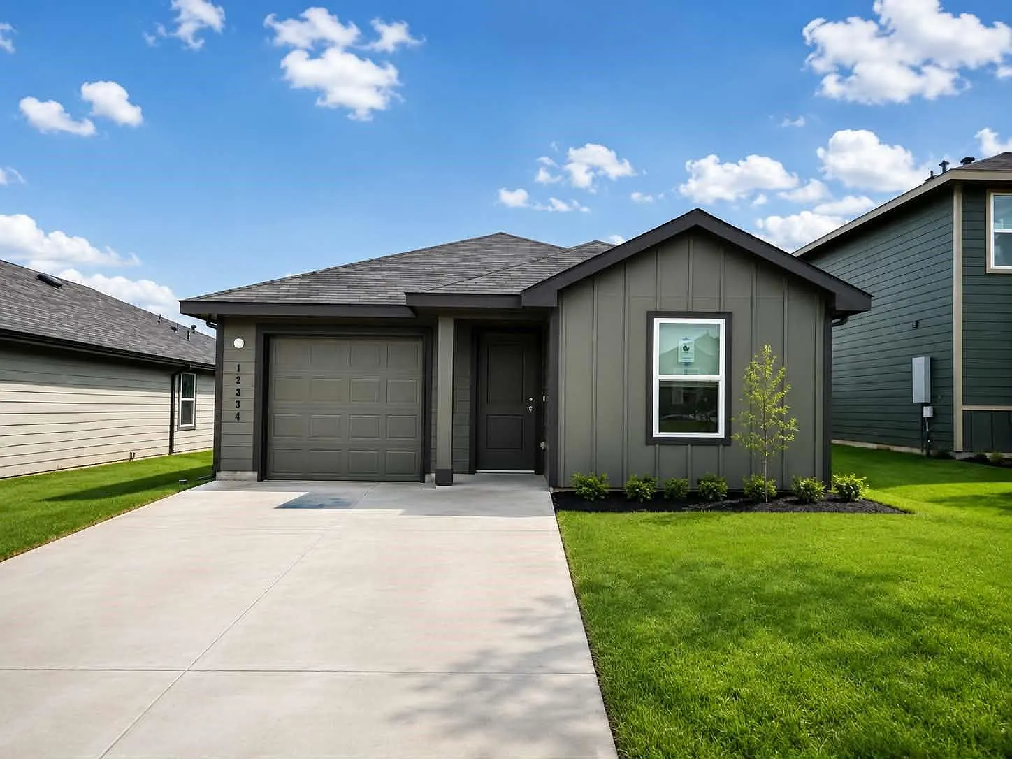3 bed, 2.0 bath, 1279 sqft, $1,600 — Photo 2