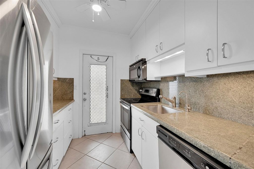 1300 N Ocean Blvd APT 201, photo 7