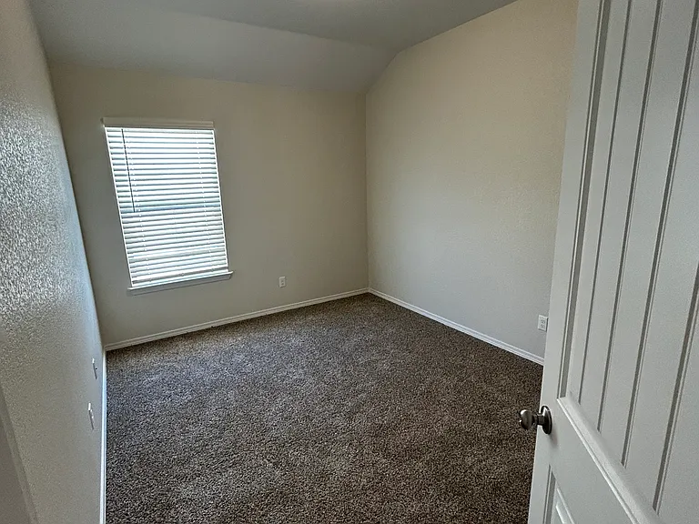 13940 Sky Harbor Ave — Photo 12