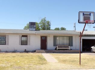 1401 W Merchant Ave, Artesia, NM 88210