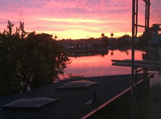 2000 Clinton Ave #4, Alameda, CA 94501