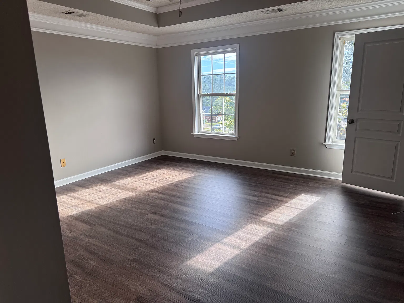 3 bed, 1790 sqft, $2,095 — Photo 3