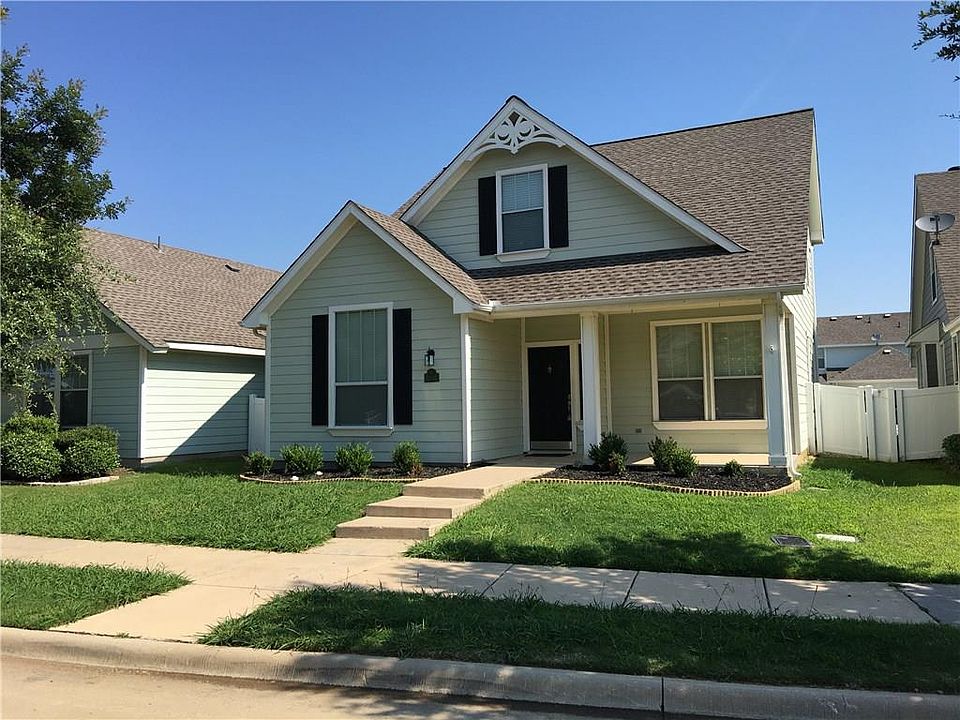 1st image of 1395 Portsmouth Dr