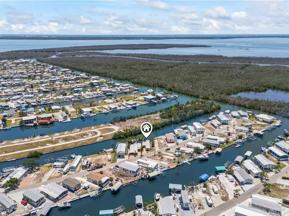 3843 Cherry Ln, Saint James City, FL 33956