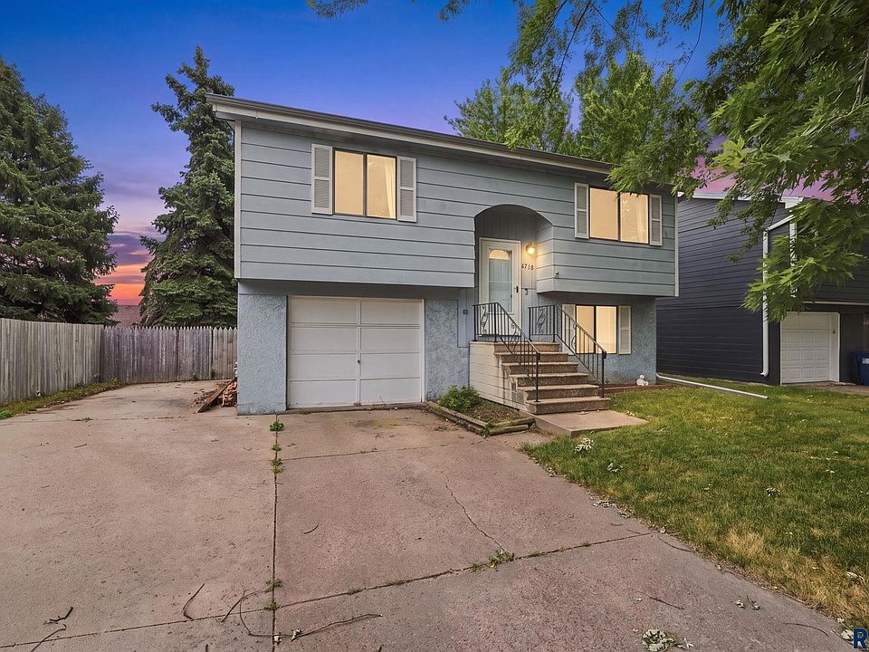 1st image of 4713 W Saint James Dr