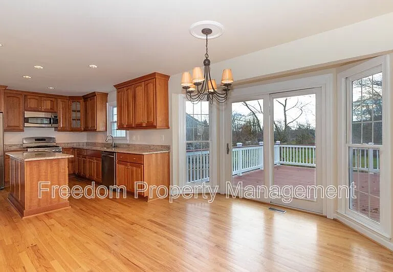 80 Brookshire Dr — Photo 8