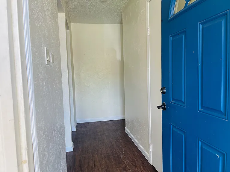 3400 Pleasant Valley Ln #3400 — Photo 6