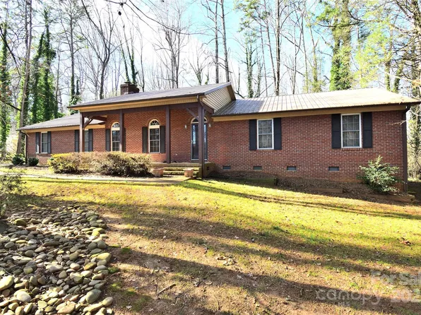 405 Forest Dr, Salisbury, NC 28147