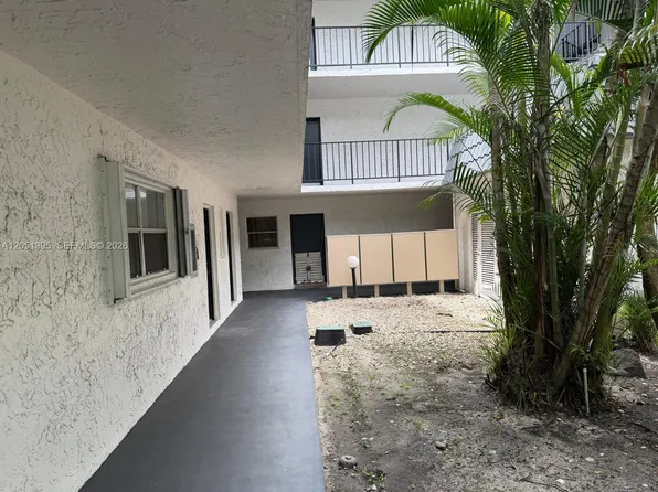 3280 Spanish Moss Ter APT 110, Lauderhill, FL 33319