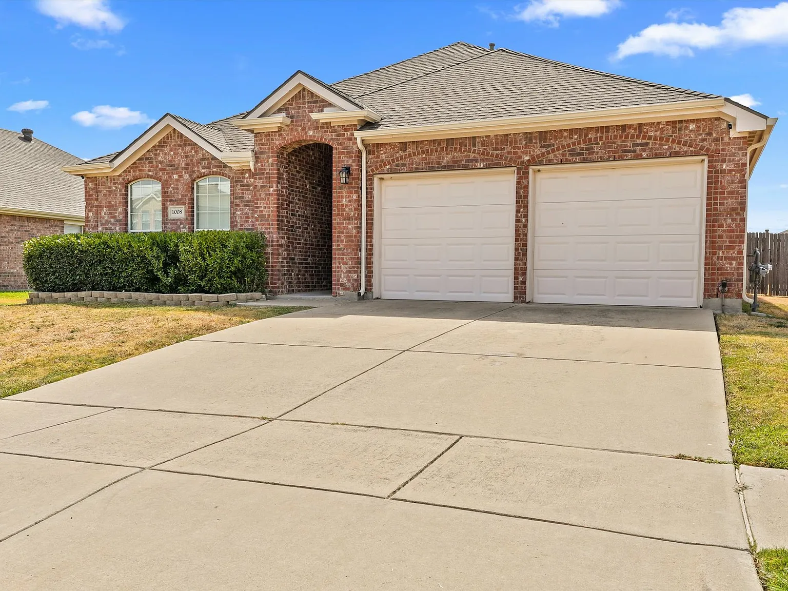1008 Rosita St — Photo 3