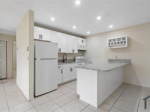 5854 Kumquat Rd APT A, West Palm Beach, FL 33413
