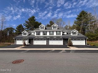9 Hawthorne Drive #B, Glenville, NY 12302