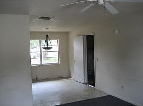 3rd image of 11756 N Ohio St