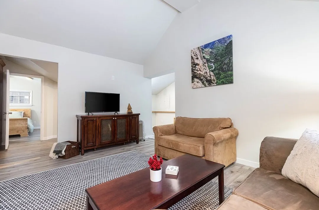 Mountain Cottage — Photo 4