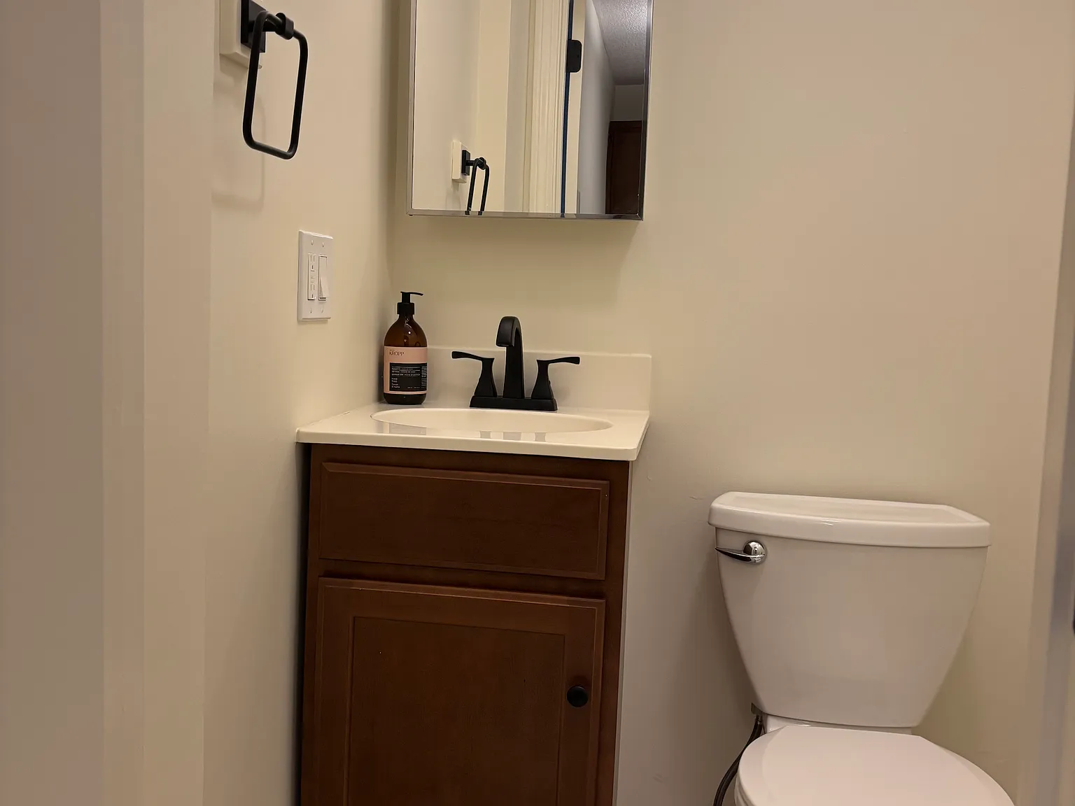 2 bed, 1.5 bath, 775 sqft, $2,180 — Photo 3