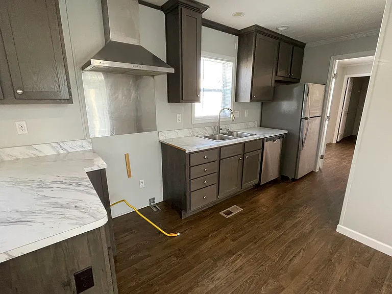 37 Starling Hill Dr #244 — Photo 2