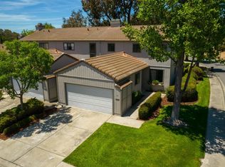 1 Pinnacle Ct, Hercules, CA 94547