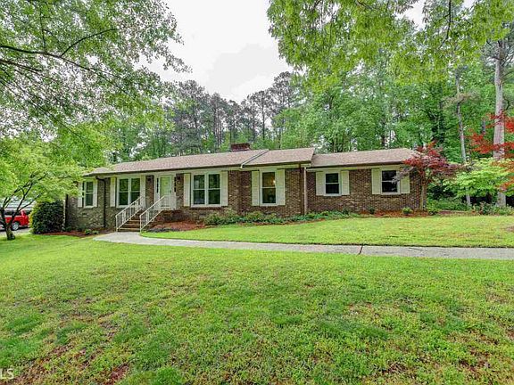 3rd image of 5074 Fox Forest Cir