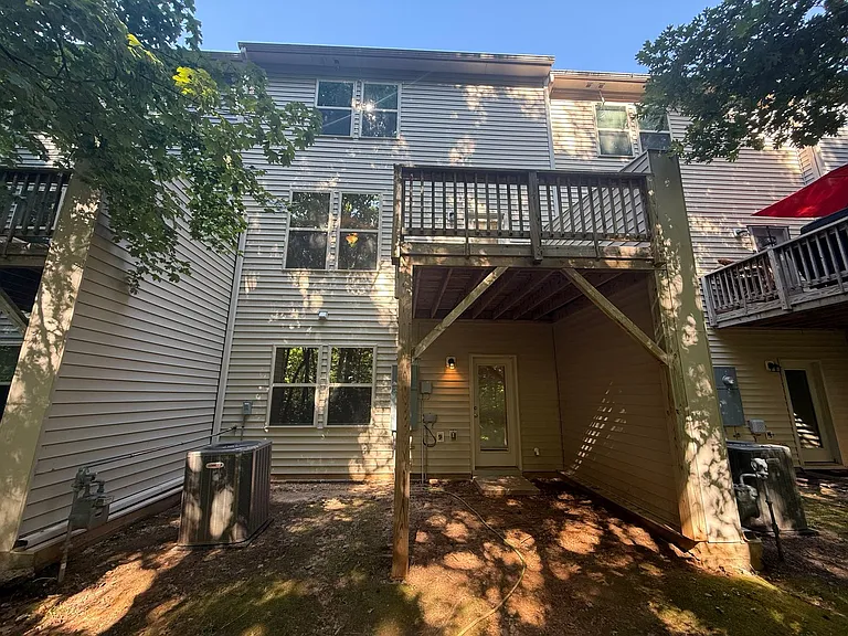 117 Hill Shore Ln — Photo 24