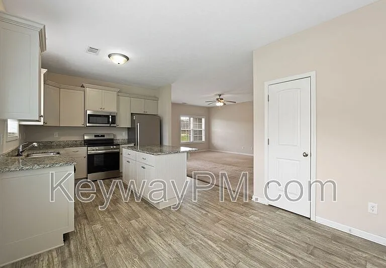 335 Koweta Way — Photo 9