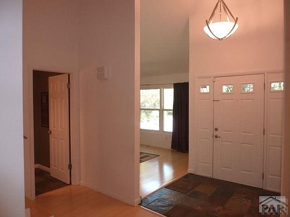 4th image of 14 Kingsbridge Pl