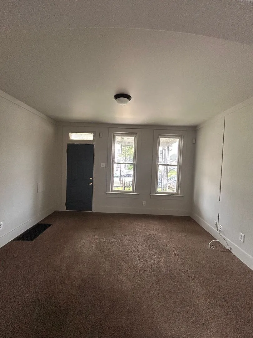 3413 Oliver St. — Photo 2