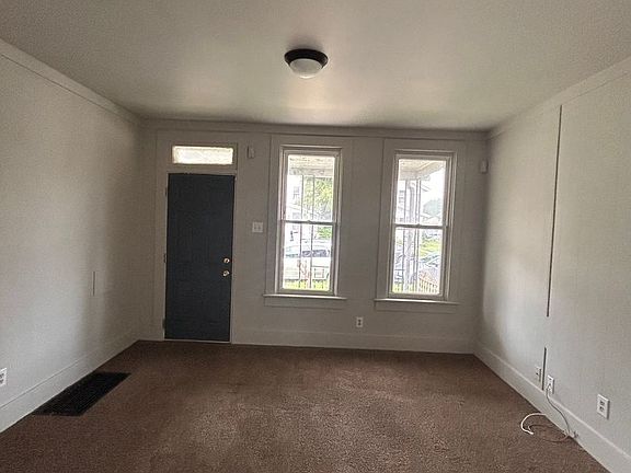 2nd image of 3413 Oliver St