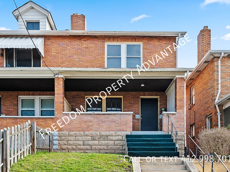 3230 California Ave — Photo 1