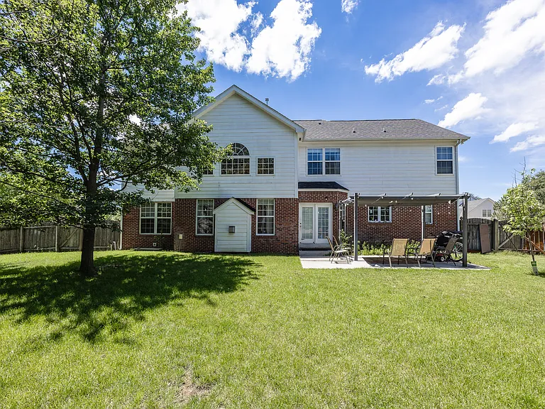 5889 Pebblestream Dr — Photo 3