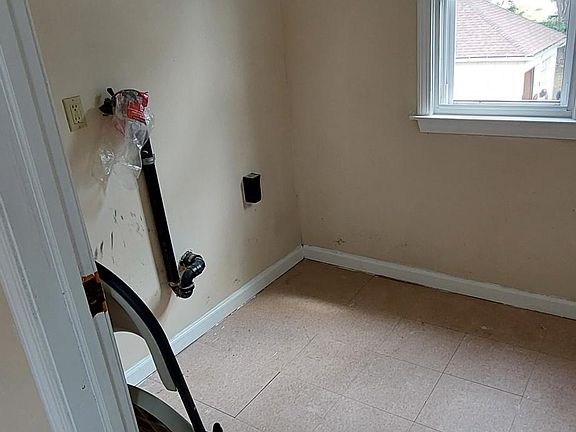 Washer machine hook-up