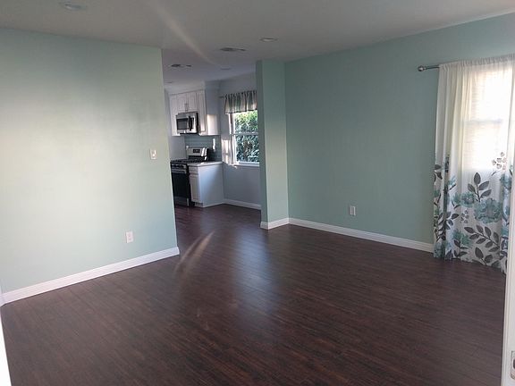 4th image of 8129 Friends Ave