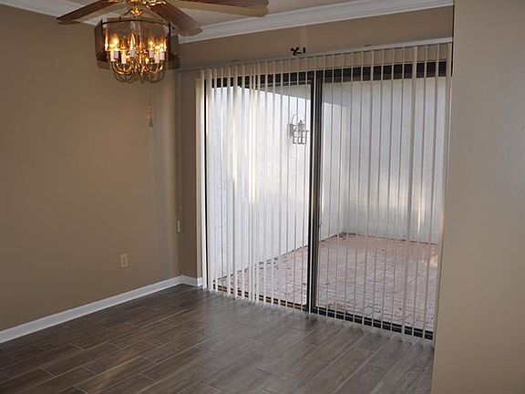 4th image of 7904 Luxbury Pl