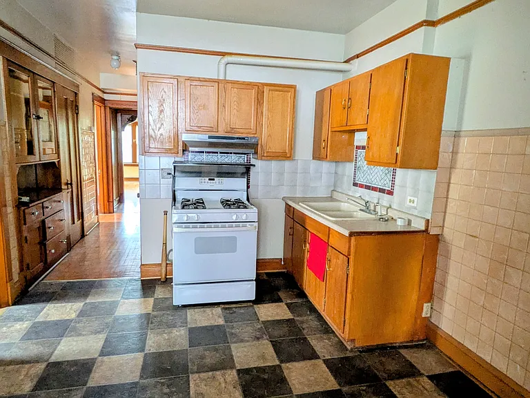 3427 N Hamlin Ave #2 — Photo 6